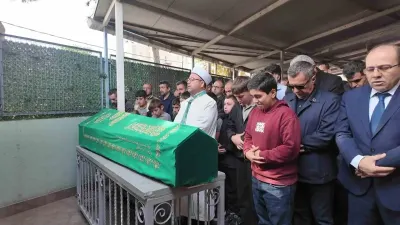 Maltepe’de Yangında Hayatını Kaybeden Çocuk Son Yolculuğuna Uğurlandı