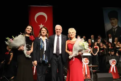 Nilüfer Belediyesi Türk Sanat Müziği Korosu Cumhuriyet Coşkusu Yaşattı