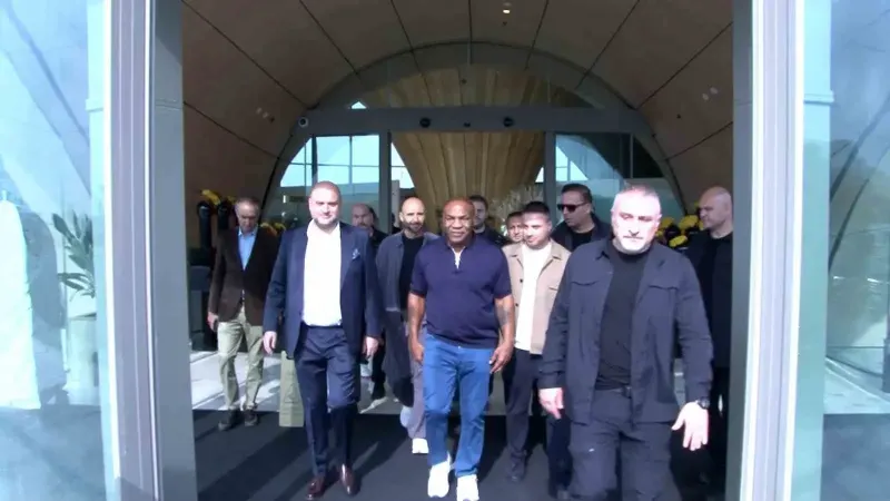 Efsane Boksör Mike Tyson Yeni Projeler İçin İstanbul'da