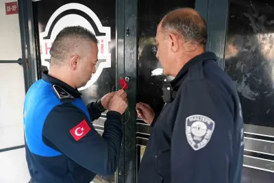 Maltepe Cevizli Mahallesi'nde Ruhsatsız Börek İmalathanesine Mühür