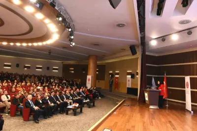 Erzurum'da İletişim Yüzyılı Eğitimi Başladı