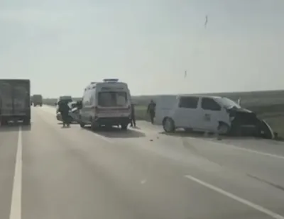 Gönen-Bandırma Yolunda Meydana Gelen Trafik Kazasında 3 Kişi Yaralandı