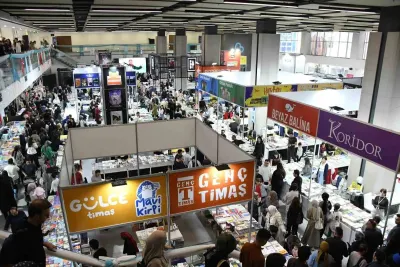 Balıkesir İkinci Kitap Fuarı On Günde Yüzbinlerce Ziyaretçiyi Ağırladı