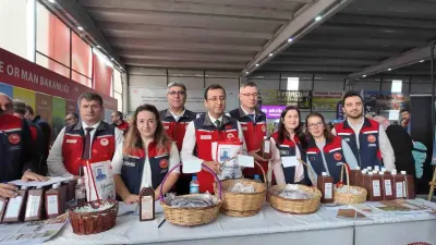 Çanakkale'de Üreticilere Binlerce Buzağı Sağlık Seti Dağıtılıyor