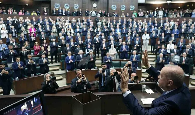 Cumhurbaşkanı Erdoğan: "'Paralel yönetim modeli' sadece ana muhalefet partisinin kendisini değil, Türkiye siyasetini de 'paralize' ediyor"