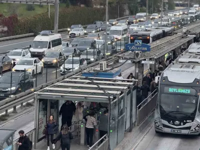 İstanbul'da Kritik Maçlar Öncesinde Trafik Yoğunluğu Başladı