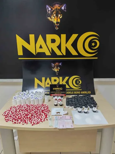 Manisa Turgutlu'da Narkotik Operasyonu: Binlerce Uyuşturucu Hap Yakalandı