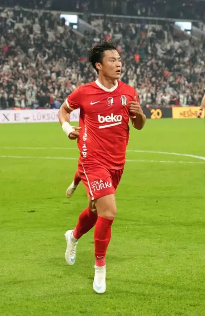 Hyeon-gyu Oh Süper Lig Kariyerindeki İlk Golünü Başakşehir Ağlarına Bıraktı