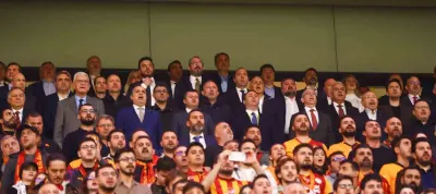 A Milli Takim Teknik Direktoru Sergen Yalcin Derbiyi Tribunden Takip Etti