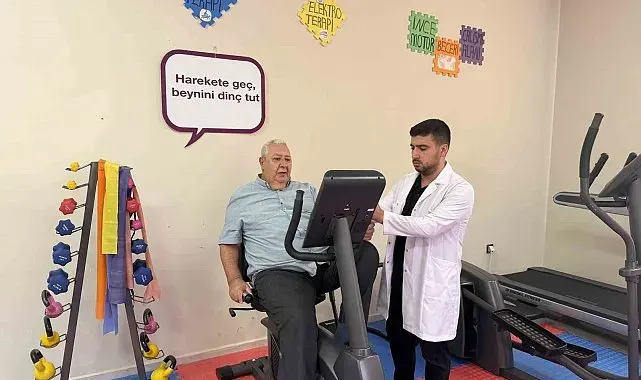 Hastalığın etkisiyle kaybolan adam Alzaymır Merkezi'nde yeniden hayat buldu