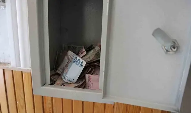 Ahi sandığı, ihtiyaç sahibi öğrencilerin imdadına yetişti