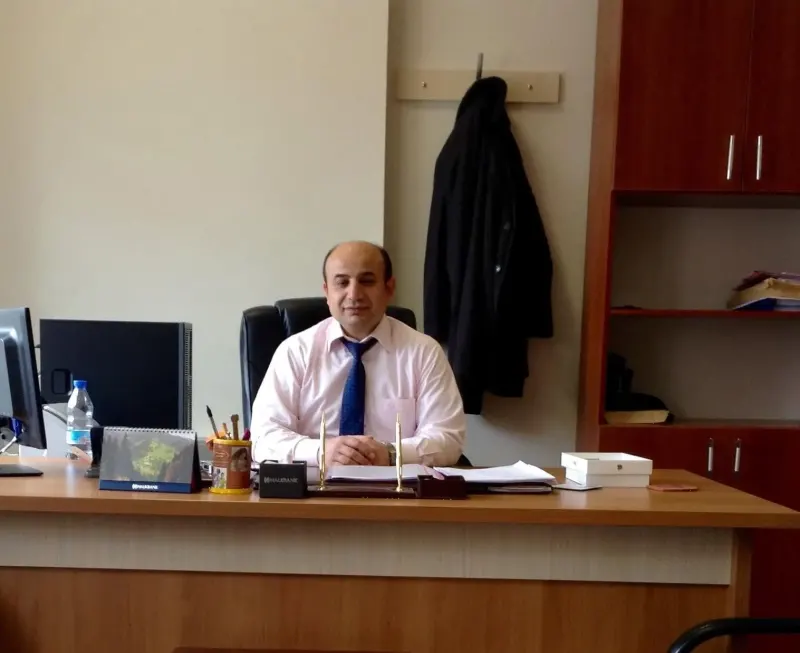 Erzincan'da Çatıdan Düşen Adliye Personeli Hayatını Kaybetti