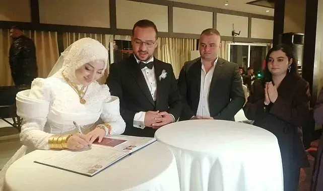 Budak ailesinin mutlu günü