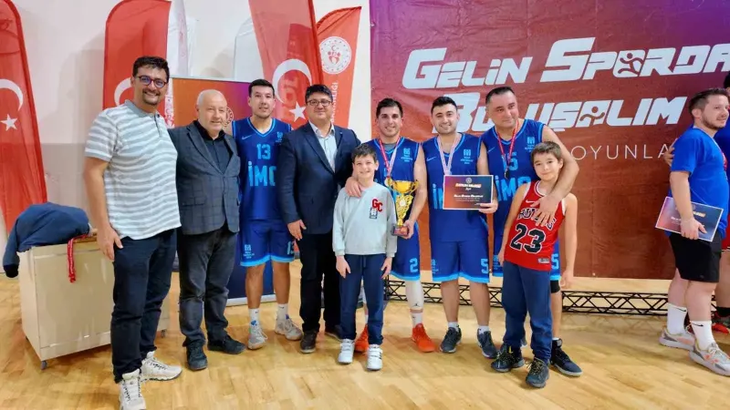 Eskişehir'de Düzenlenen Kamu Spor Oyunları Basketbol Müsabakaları Sona Erdi