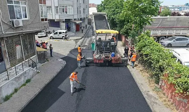 Küçükçekmece'de asfalt seferberliği