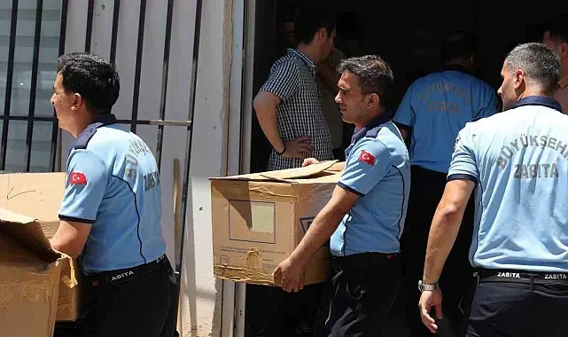 Antalya'da zabıta 4 bin 322 sahte parfüme el koydu