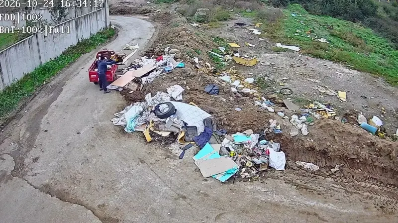 Güvenlik Kamerasıyla Yakalandı, Boş Araziye Çöp Döken Kişiye Ceza Kesildi