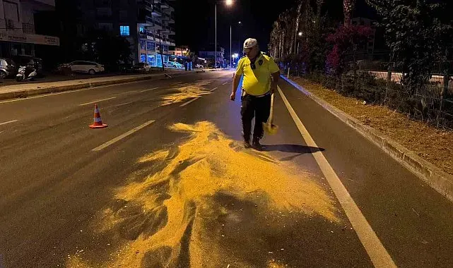 Trafik polisinden örnek davranış