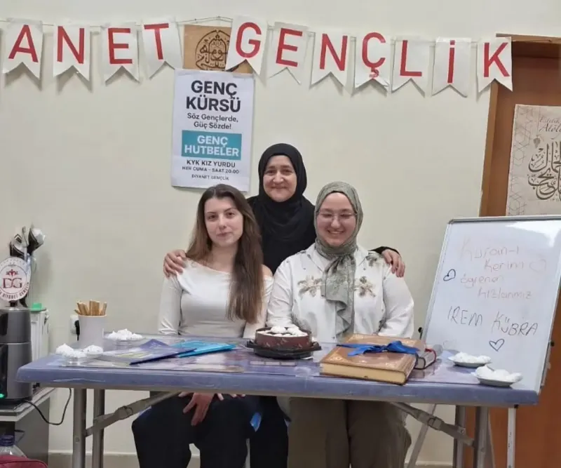Kütahya Simav KYK Yurdunda Öğrenciler Kur'an-ı Kerim Öğreniyor