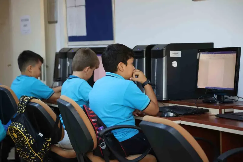 Antalya'da ATABEM Kış Dönemi Kursları Binlerce Öğrenciye Kapı Araladı