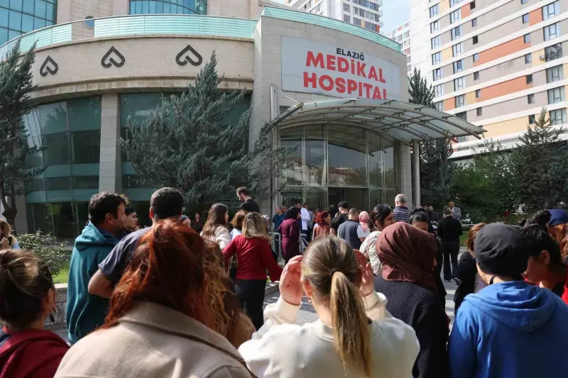 Elazığ Özel Medikal Hospital Çalışanlarından Maaş Protestosu