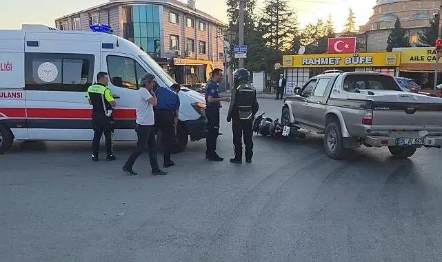 Kütahya'da motosiklet ile cip çarpıştı: 1 yaralı