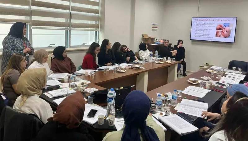 Bayburt Devlet Hastanesi Personeline Yenidoğan Bakımı Eğitimi