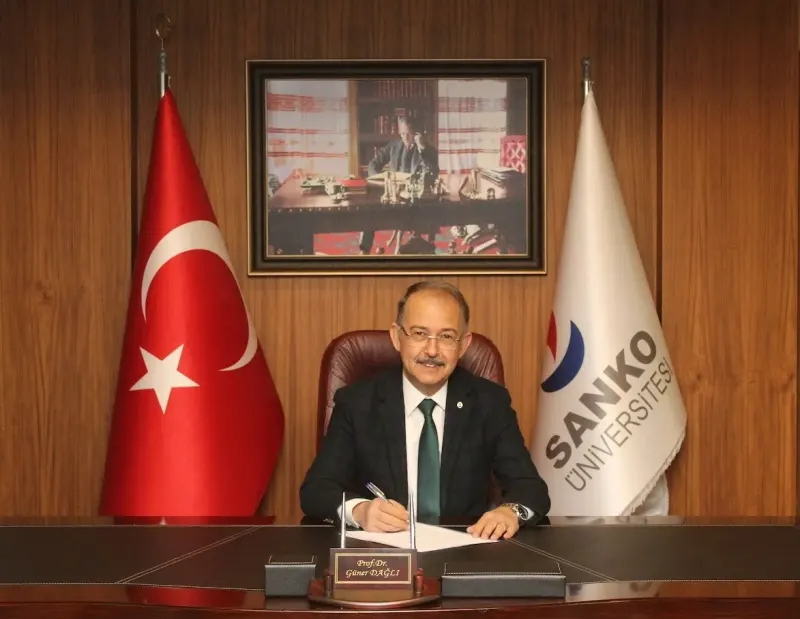 Sanko Üniversitesi Rektörü Dağlı'dan Cumhuriyet Bayramı Mesajı