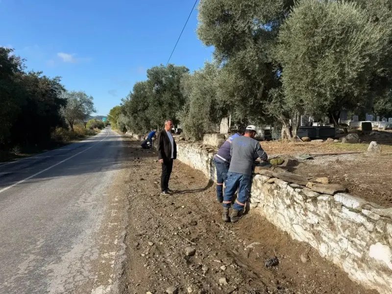 Yenipazar Belediye Başkanı Malik Ercan Donduran Mahalle Mezarlığı İncelemelerinde Bulundu