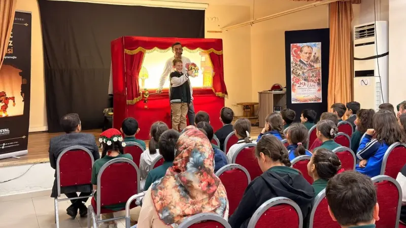 Sakarya Kırsalındaki Minikler Karagöz Ve Hacivat İle Eğlenceli Anlar Yaşadı