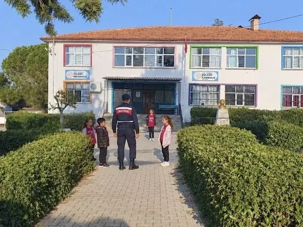 Uşak'ta Okul Çevrelerinde Geniş Çaplı Güvenlik Denetimi