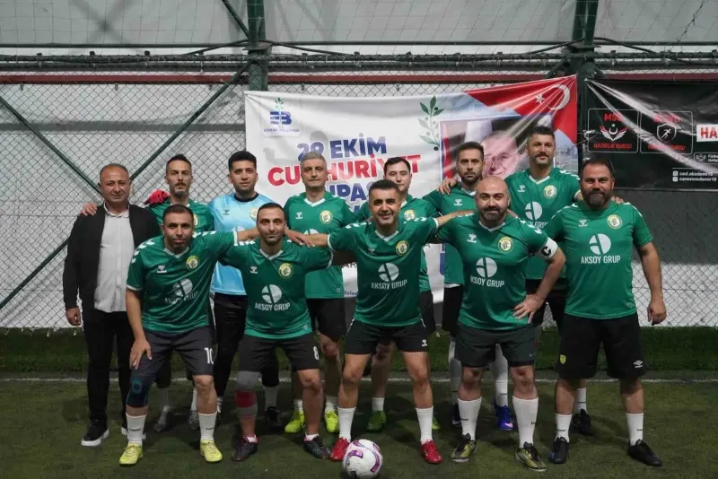 Edremit Belediyesinden Düzenlenen Cumhuriyet Kupasında Şampiyon Değişmedi