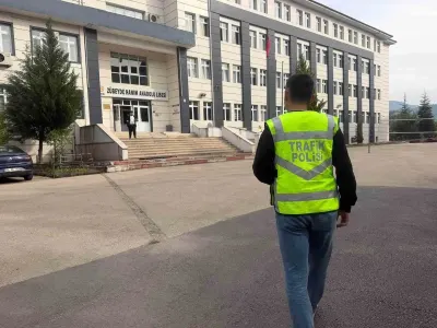 Karabük'te Okul Çevrelerinde Güvenlik Önlemleri Artırıldı