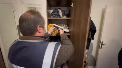 Karabük Ve Bartın Merkezli Kaçak Silah Operasyonunda 48 Silah Ve Tarihi Eserler Ele Geçirildi