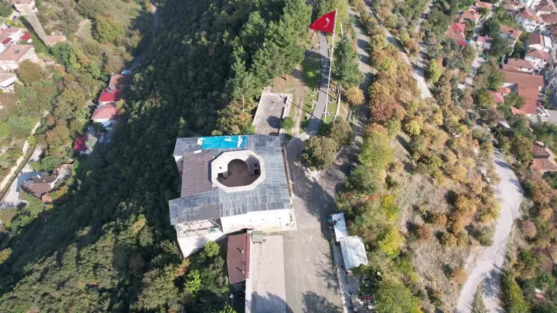 Tarihi Yağıbasan Medresesi Çatısındaki Hasarla Gündemde