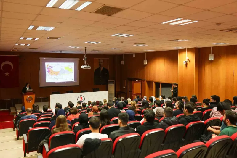 Ondokuz Mayıs Üniversitesinde Cumhuriyet ve Kazanımları Konferansı Düzenlendi