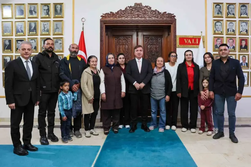 Erzincan Valisi Hamza Aydoğdu Kureyşli Sarıkaya Sakinlerini Kabul Etti
