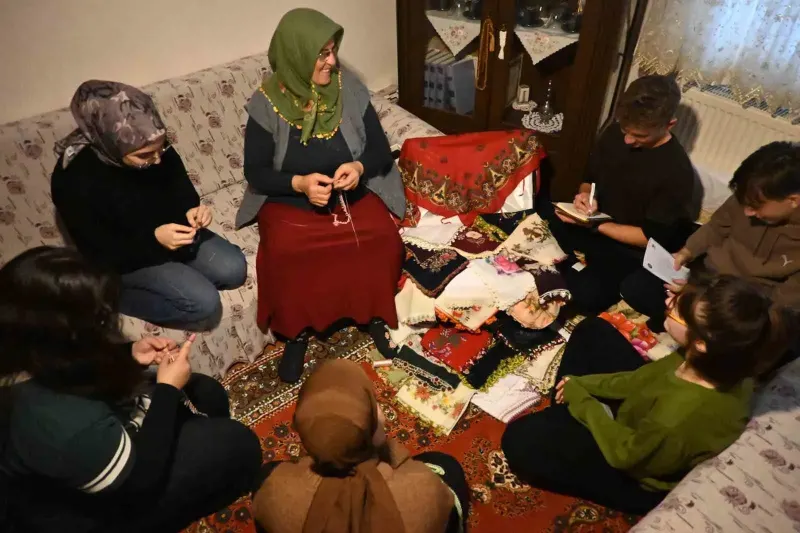 Denizli İmam Hatip Öğrencilerinden Sandıktaki Hafıza Projesi