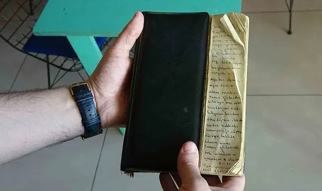 55 yıllık asker hatıra defteri, bir aşkı, ayrılığı ve dönemin izlerini gün yüzüne çıkardı