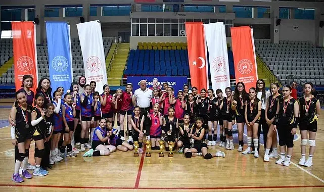 Mini Kızlar Voleybol Müsabakaları sona erdi