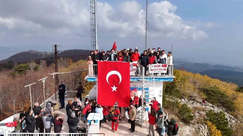 Sındırgı Dağlarında Cumhuriyet Coşkusu Zirve Yaptı