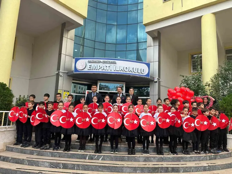 Şehitkamil Empati İlkokulu’nda 29 Ekim Cumhuriyet Bayramı Coşkusu