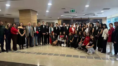 Samsun'da VM Medical Park Hastanesi'nden Sanat Dolu 29 Ekim Kutlaması