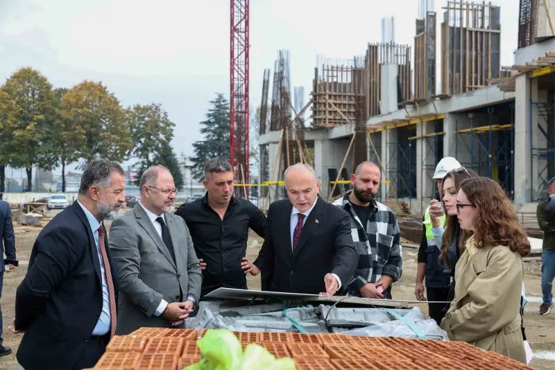 Düzce Merkezinde 46 Dönümlük Alanda Dev Park Projesi Yükseliyor