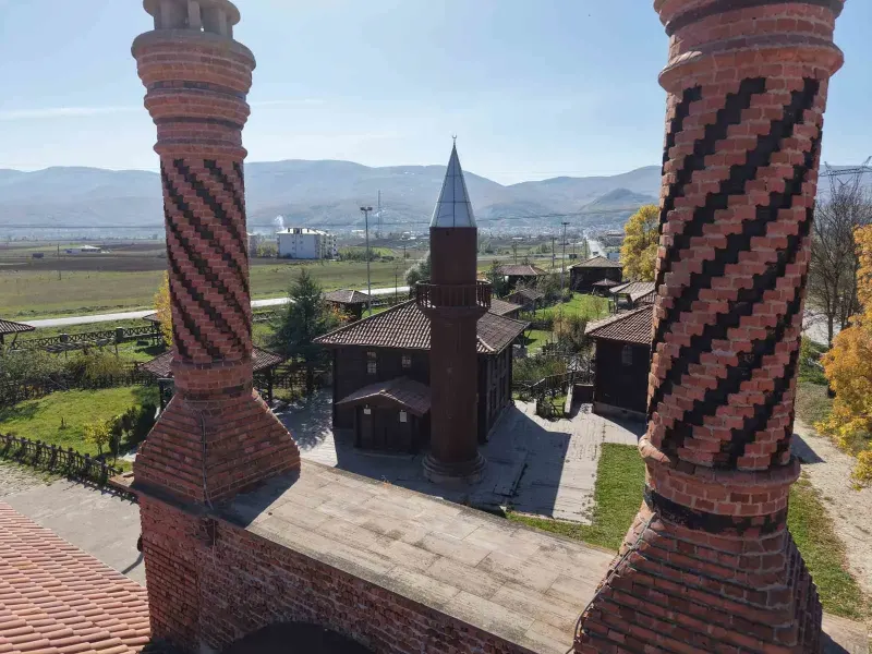 Odun Olmaktan Son Anda Kurtarılan Üç Asırlık Tarihi Cami Müzeye Taşındı