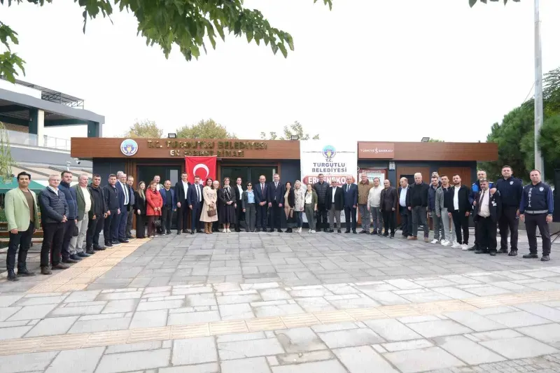 Turgutlu Belediyesi Ergenekon Mahallesi Ek Hizmet Binasını Törenle Açtı
