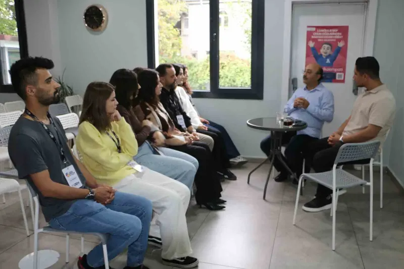 Diyarbakırda Otizm Farkındalık Konferansında Uzmanlar Bir Araya Geldi