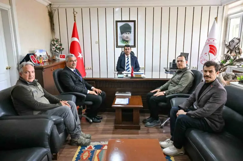 Uşak Valisi Serdar Kartal Kurum Ziyaretlerinde İncelemelerde Bulundu