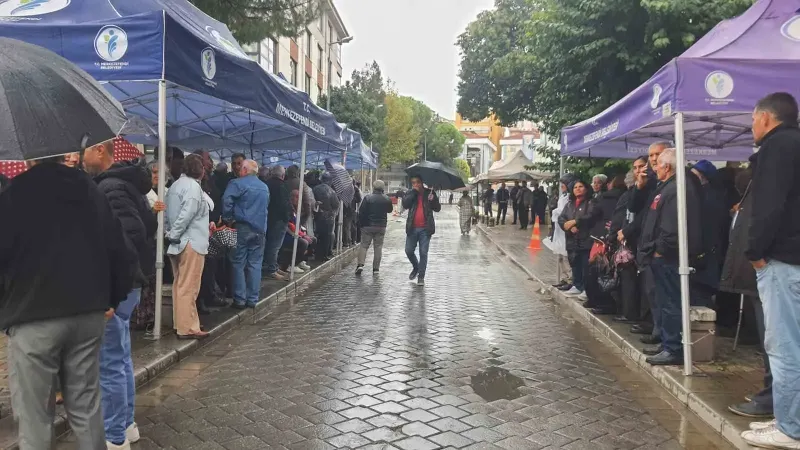 Merkezefendi Belediye Baskani Seniz Dogan Icin Ikinci Gunde Destek Eylemi
