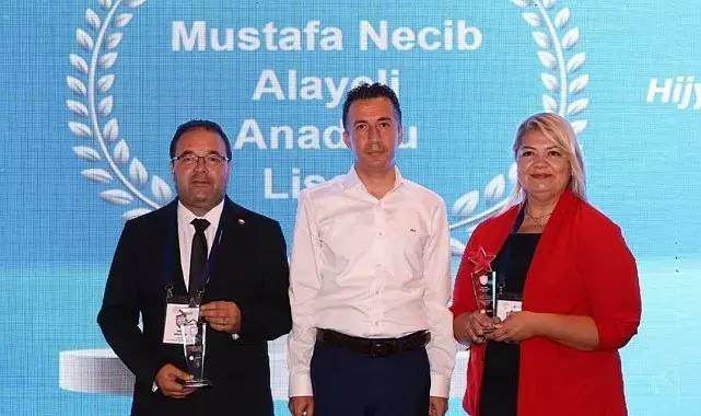 "Tertemiz yarınlar okullardan başlar" yarışmasında Gediz rüzgârı